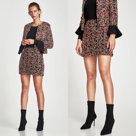 Zara Embellished Mini Skirt - Picture 3 of 8